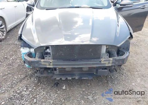 2017 Ford Fusion Hybrid Se z USA, uszkodzony, nr VIN 3FA6P0LU3HR260558